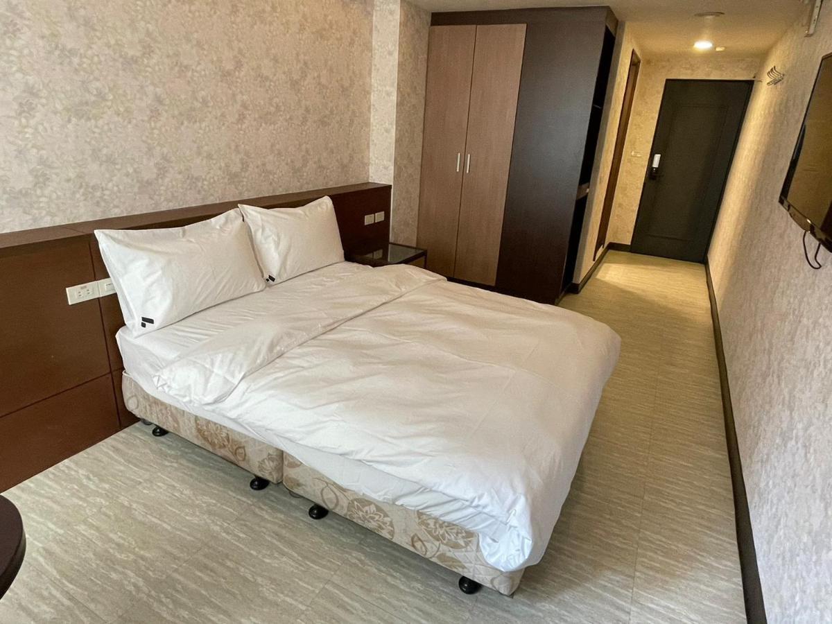 苓旅-站前 Lin Inn Tms Taipei Eksteriør billede